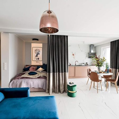 Apartament Marcelin Gold Wes Quality Suite Poznań Exterior foto